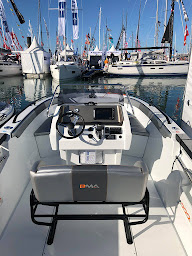 Photo n°11 de Nautique Services à La Rochelle (Concessionnaire de bateaux)
