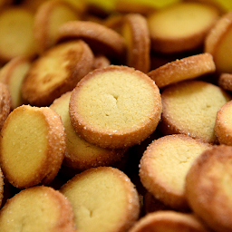 Photo n°5 de Cannelle et Bergamote Biscuiterie artisanale à Saint-Georges-sur-Moulon (Magasin de gâteaux)