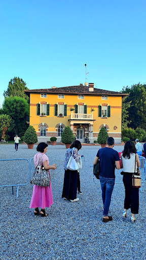 Fondazione Filosofi Lungo L'oglio, Cascina Vittorie Gallery - Italy