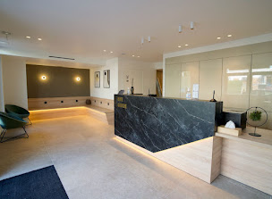 Photo n°2 de Cabinet dentaire libéral Viroflay Drs MIMOUN et SEBBAN (Versailles / Chaville / Velizy) - Esthetique, Implantologie à Viroflay (Dentiste pédiatrique)