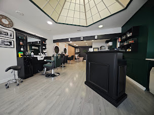 Photo n°1 de Salon Philippon par Elodie COZZA à Oyonnax (Salon de coiffure)