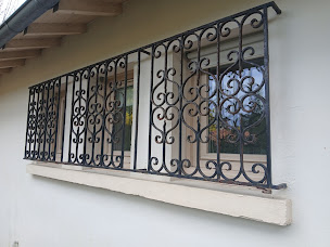 Photo n°7 de Henri peinture deco à Cérons (Peintre en bâtiment)