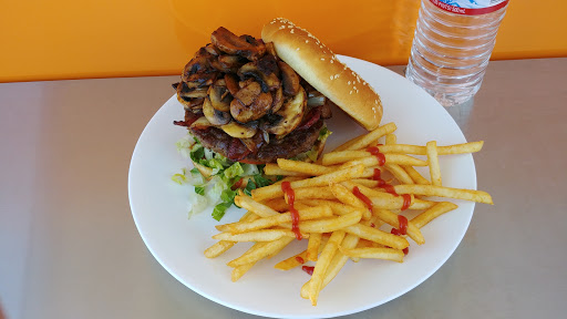 Vicky's Kitchen - Visual