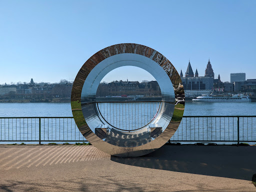 Skulptur "Dem Wasser gewidmet" - Thumbnail