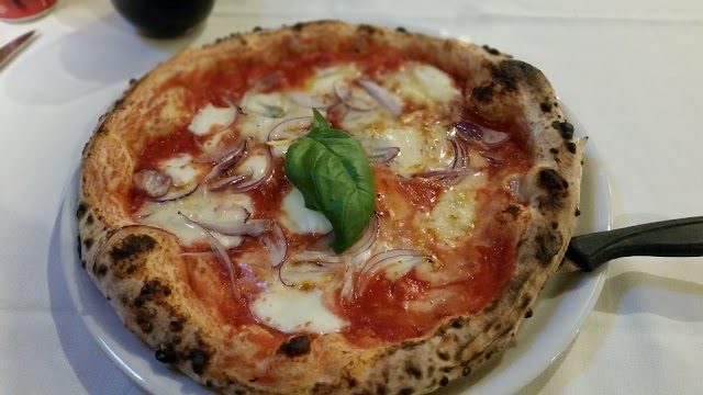 Don Camillo Italian Restaurant Pizza