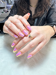 Photo n°9 de Bee Nails à Clamart (Salon de manucure)