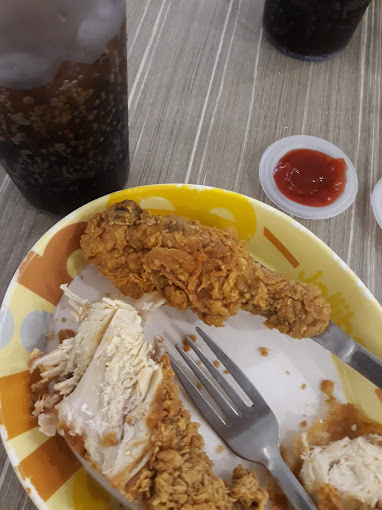 Jollibee Vincom Quảng Ngãi, Nghĩa Chánh Nam, Quảng Ngãi