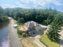 L'Étang de Vie - Gîte & Salle de Réception Fougères à Landéan