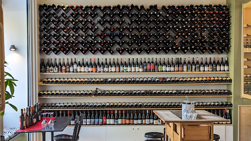 La cave Jovin | Cave à vin, bar à vin et dégustation de vins à Saint-Etienne - Thumbnail