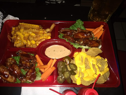 La Doña Alitas Y Más