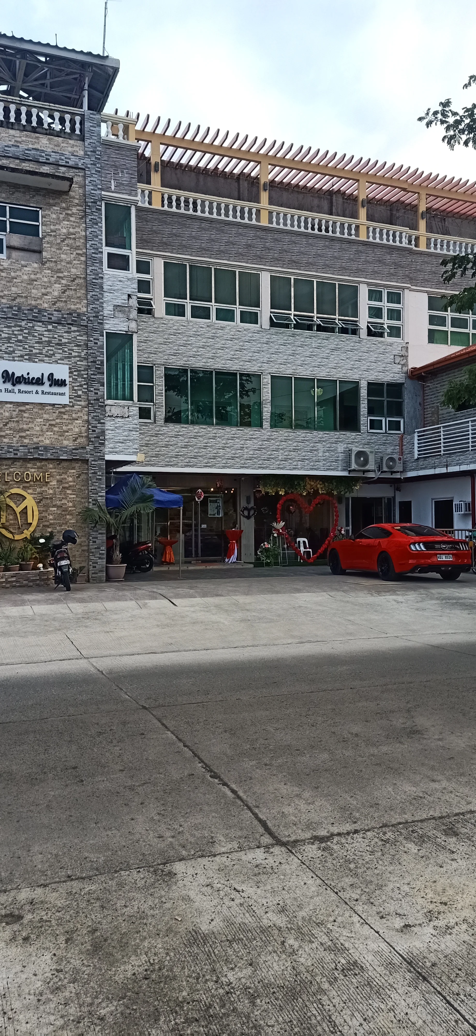 Queen Maricel Inn (Hotel and Caterer)