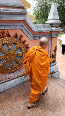 Vihara Budha Arya Dwipa Arama, Author: Dewi Kusnadi