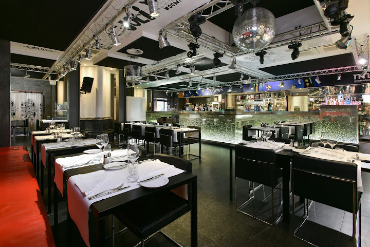 Martin's Dream Hotel by null