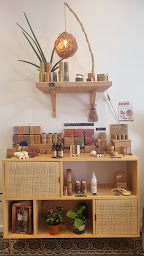 Photo n°23 de Le Dispensaire - CBD, Chanvre, Herbalisterie, Graines, Cosmétiques, Aromathérapie, Produits naturels à Cahors (Boutique d'herbes médicinales)