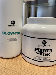 Photo n°15 de Le Salon Mademoiselle - Coiffure, esthétique & Head SPA à Fouesnant (Institut de beauté)