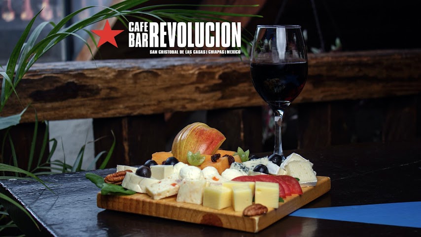 Café Bar Revolución by null