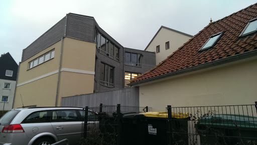 Bridge Schleswig-Holstein day clinic with ambulance - Thumbnail