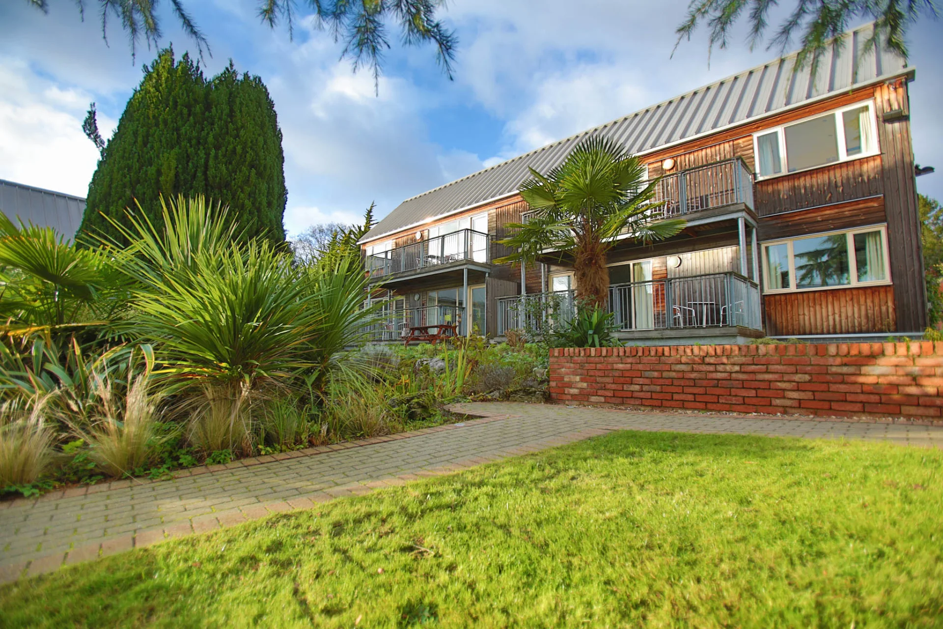 Oaklands Hotel