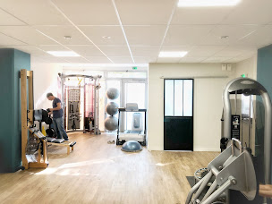 Photo n°1 de Cabinet KOR - Kinésithérapie Ostéopathie à Rosny-sous-bois à Rosny-sous-Bois (Ostéopathe)