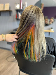 Photo n°15 de Extrem' Coiffure à Saint-Étienne-de-Cuines (Salon de coiffure)