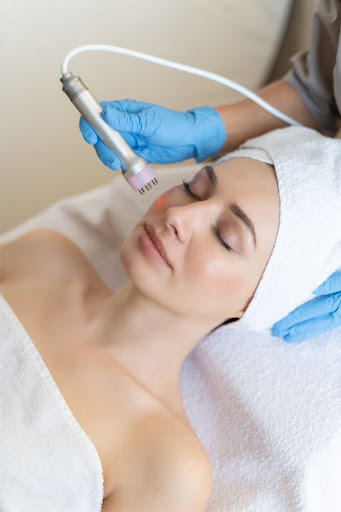 Best Cosmetologist In Mansarover

#LUMINASKIN&AESTHETICCLINI