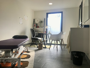 Photo n°5 de Zoé TANQUART à Bessens (Ostéopathe)