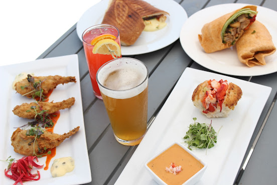 Coastal Blue Oceanside Bar & Grill by null