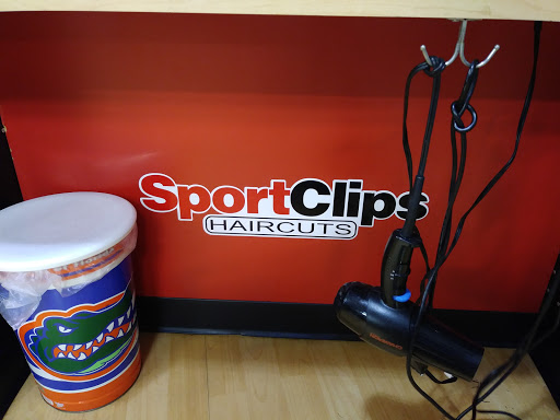 Sport Clips Haircuts of NAPLES MARQUESA PLAZA - Thumbnail