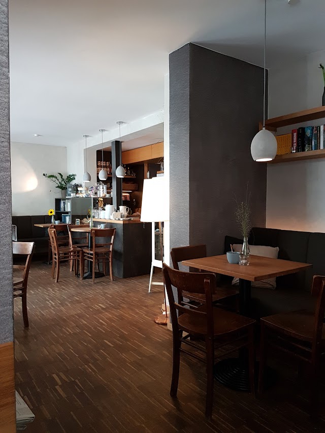 Fama Café & Bücher