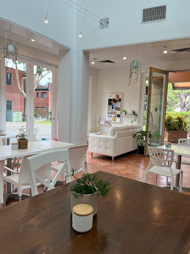 1816 Burnside Cafe