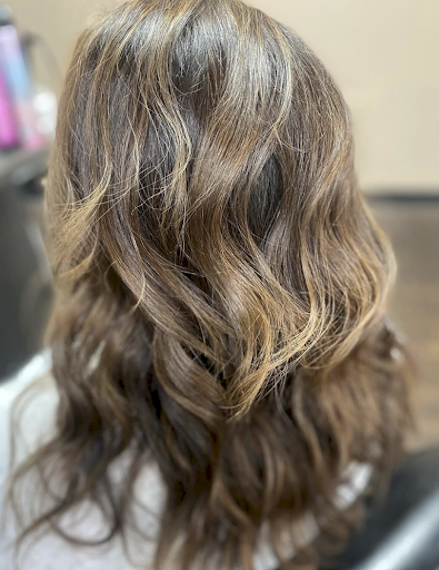 Hairetcetera Salon & Day Spa - Thumbnail