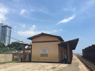 Photos of Kollupitiya Railway Station