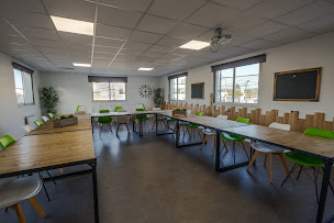 Photo n°4 de Le Sporting Nantes - Padel / Badminton / Foot5 à Saint-Herblain (École de parachutisme)