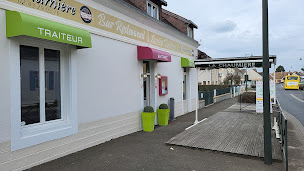 Photo n°4 de Restaurant La Chaumière à Neuville-sur-Sarthe (Restaurant français)