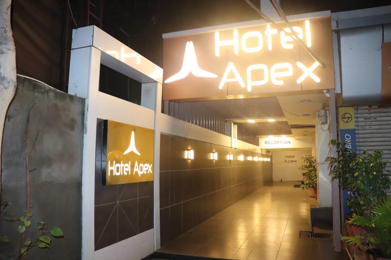 hotel apex