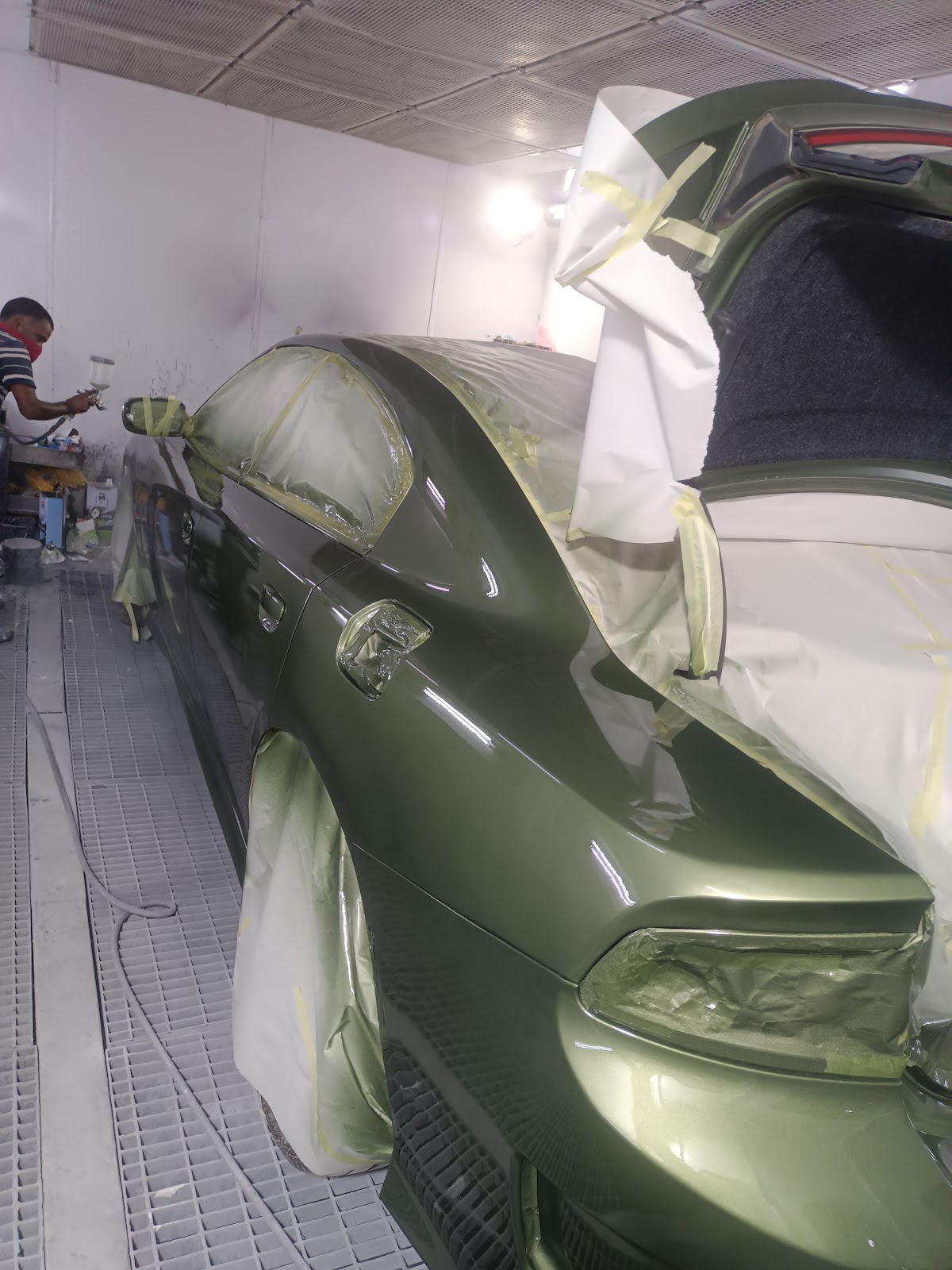 فتحي ابو عبد الله لسمكرة ودهان السيارات - صورة 3