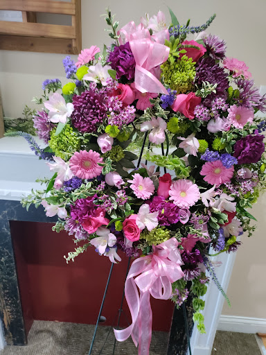 Creations By Barbara Florist & Gifts - Thumbnail