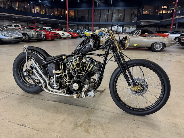 Destroyer Garage by null