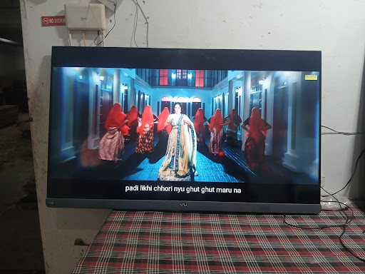 Vu led tv 43 post image