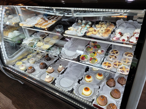 Gauchos Gourmet Market Gallery - United States