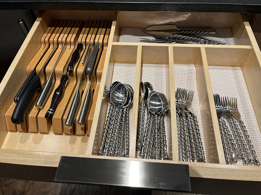 Lux Cabinets - Visual
