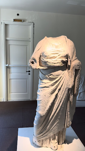 Αρχαιολογικό Μουσείο Μυτιλήνης, Σκρα 26, Μυτιλήνη 811 00