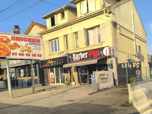 Photo 11 - World burger 91