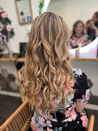 Photo n°10 de Margot coiffure à Machemont (Salon de coiffure)