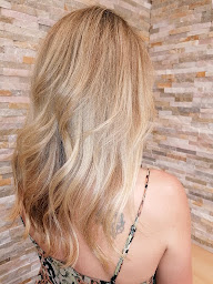 Photo n°22 de Salon Oceane à Besançon (Salon de coiffure)