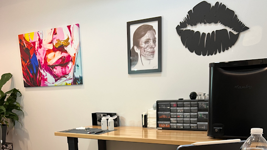 True Clinic - Botox, Lips & More 850 Grand Lake Rd, Sydney, NS B1P 5T9, Canada