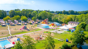 Photo n°1 de Camping Capfun - Fredland à Tournan-en-Brie (Agence de location de maisons de vacances)