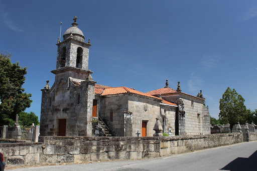 Iglesia de Santiago de Parada de Amoeiro