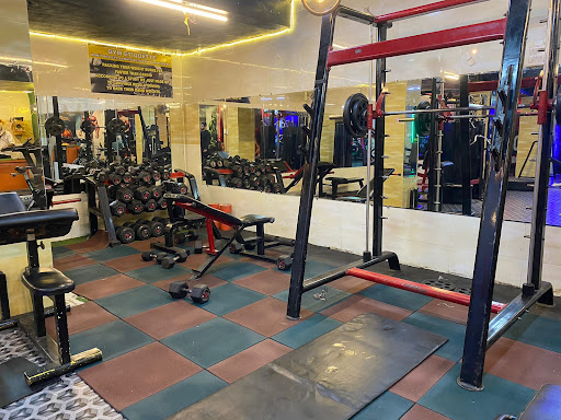 The muscle zone gym