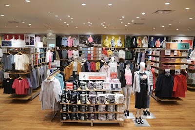 UNIQLO Paramus Park (Clothing store) - Paramus, New Jersey